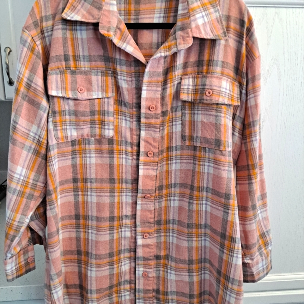 Women's Flannel Shirt with Fleetwood Mac logo design - Picture 3 of 4